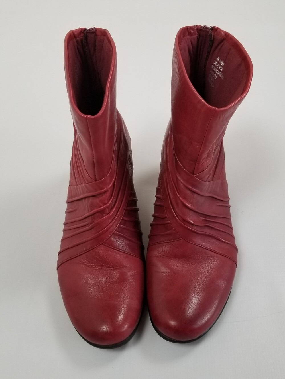 Cobb Hill Leather Ankle Boots Size 9.5